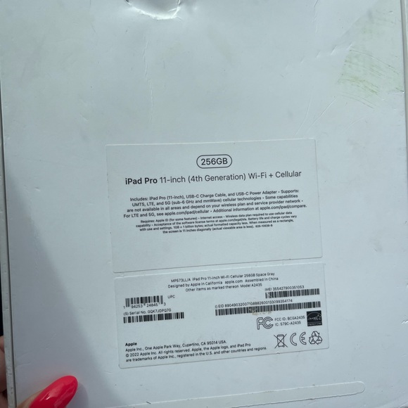 iPad Pro 11 inch fourth generation WiFi cellular 250GB space gray - Picture 9 of 9